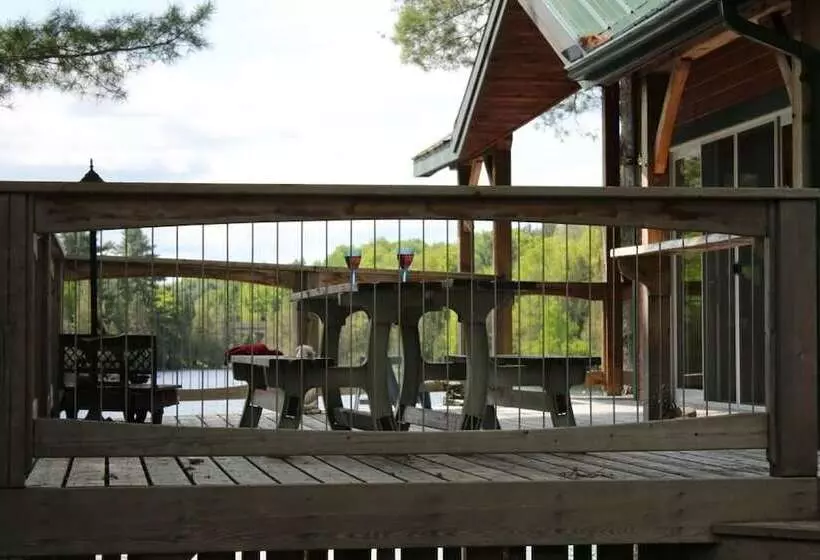 Sunny Rock B&b Haliburton