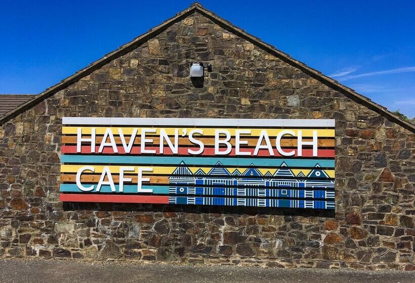 Yha Broad Haven   Hostel