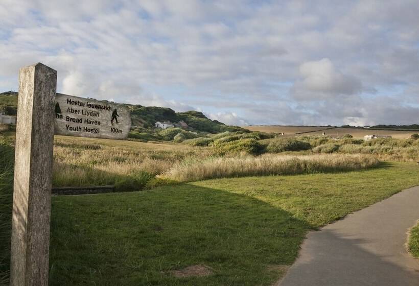 Yha Broad Haven   Hostel