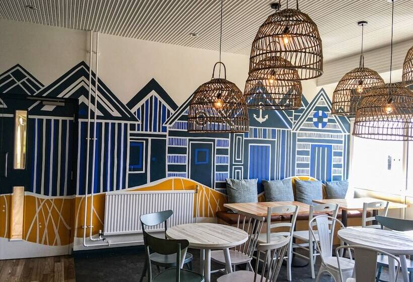 Yha Broad Haven   Hostel