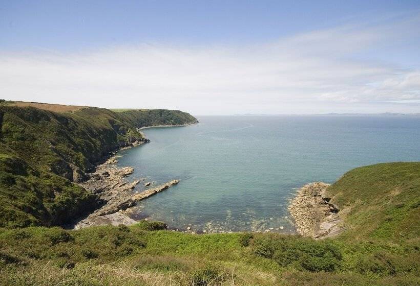 Yha Broad Haven   Hostel