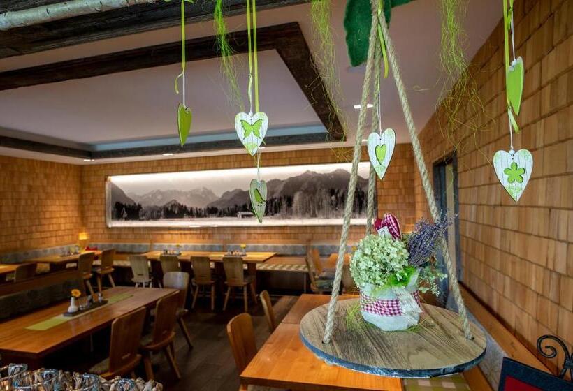 ホテル Alpenblick