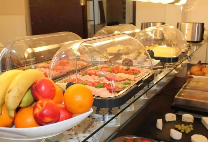 בית מלון כפרי Am Schloss Biebrich