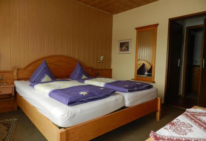 Hotel Dachsberger Hof