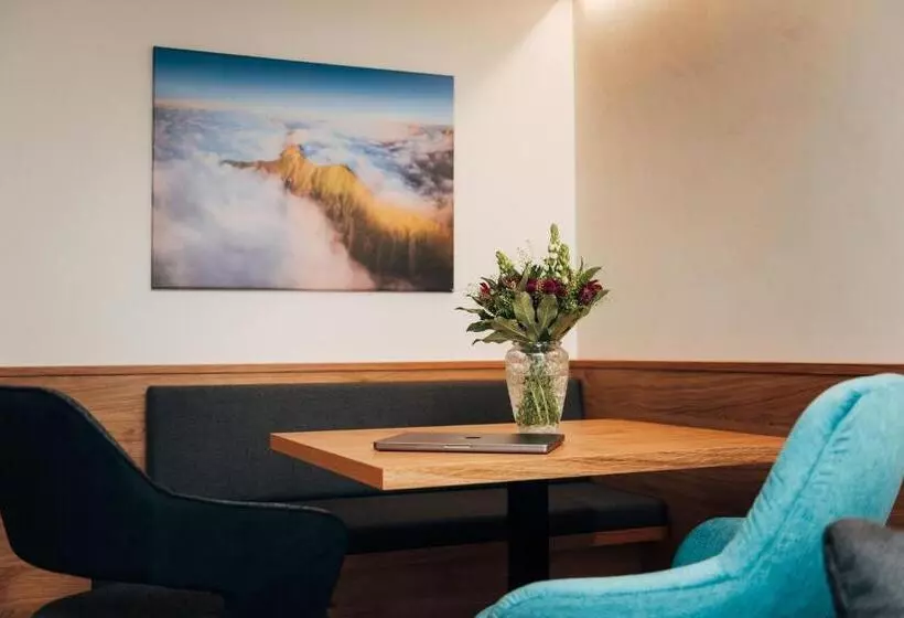 ホテル Drei König