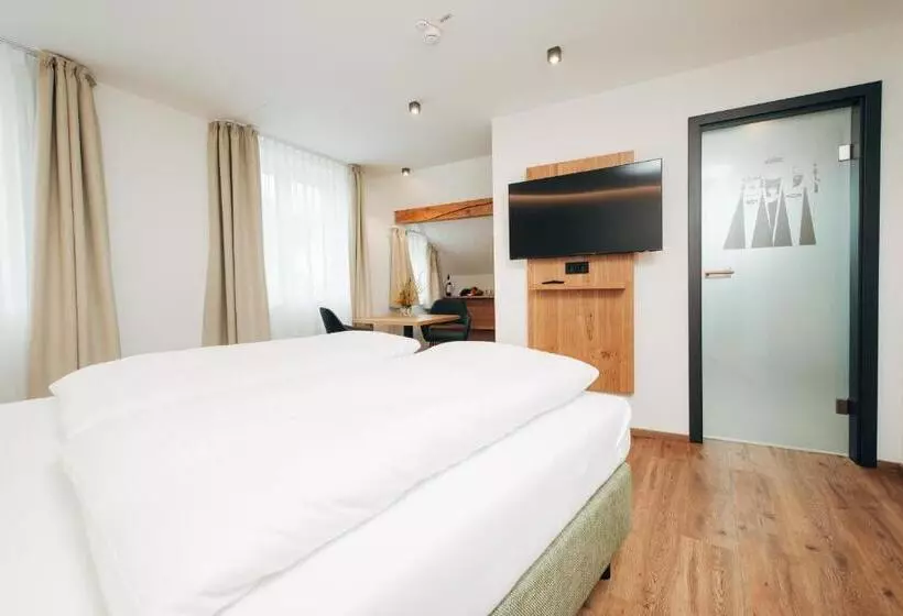 ホテル Drei König