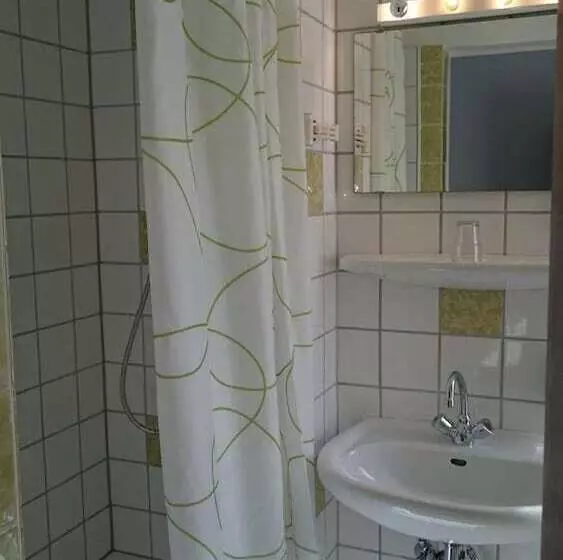 בית מלון כפרי Froschkönig