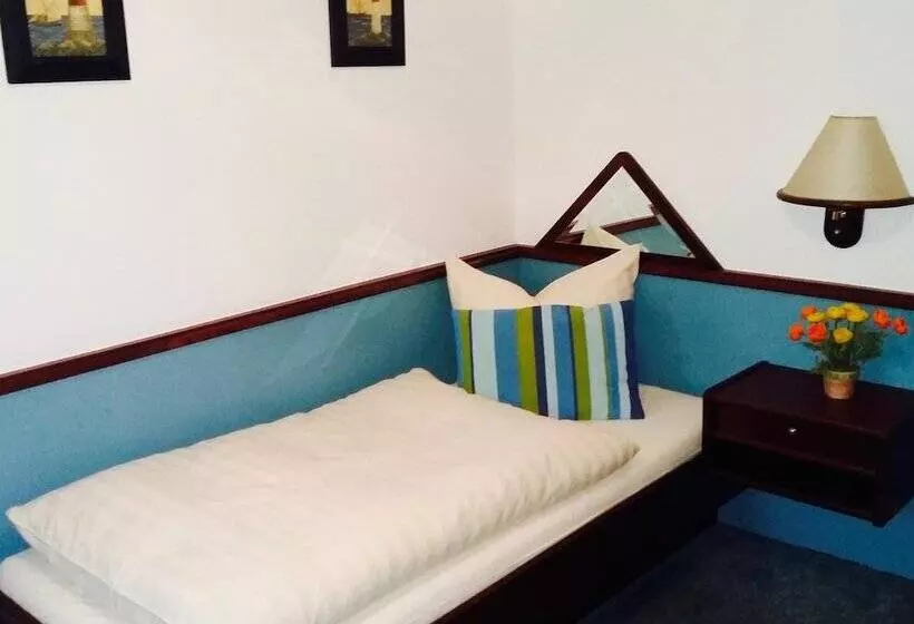 בית מלון כפרי Froschkönig