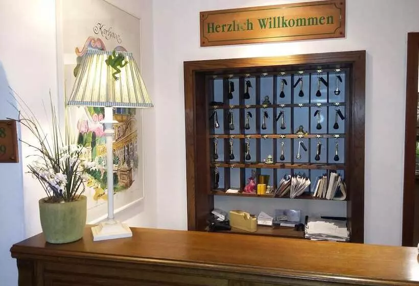 בית מלון כפרי Froschkönig