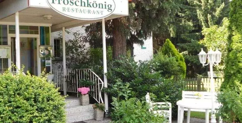 בית מלון כפרי Froschkönig