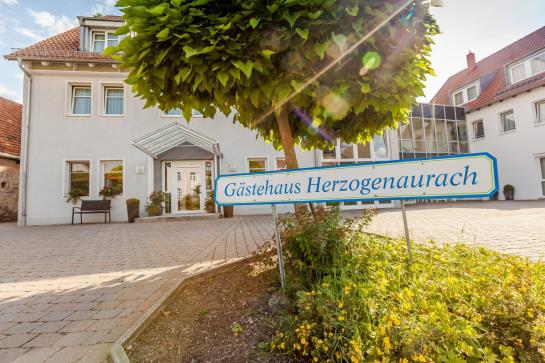 פנסיון Gästehaus Herzogenaurach