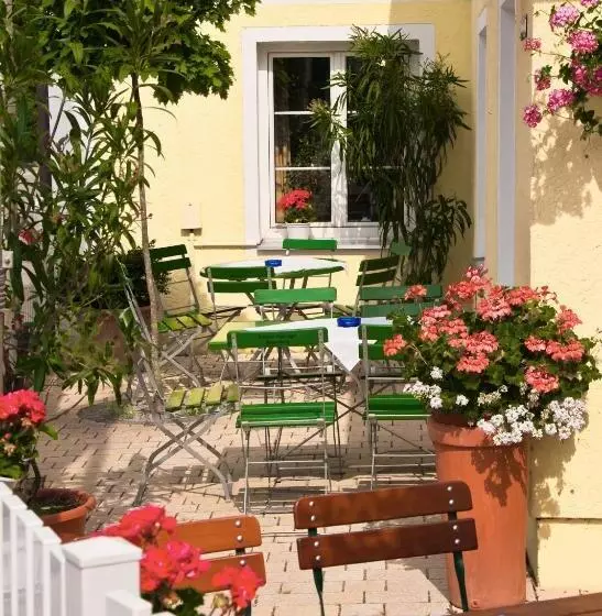 Отель Gasthof Stocker