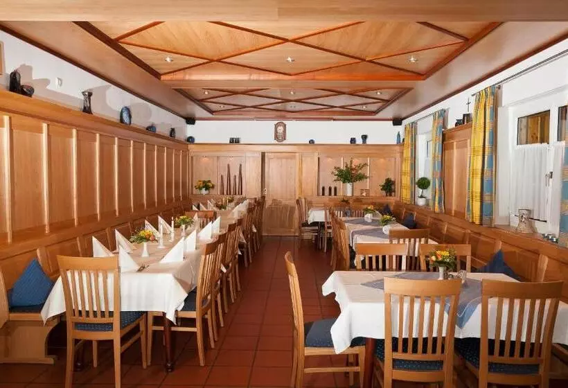 Отель Gasthof Stocker