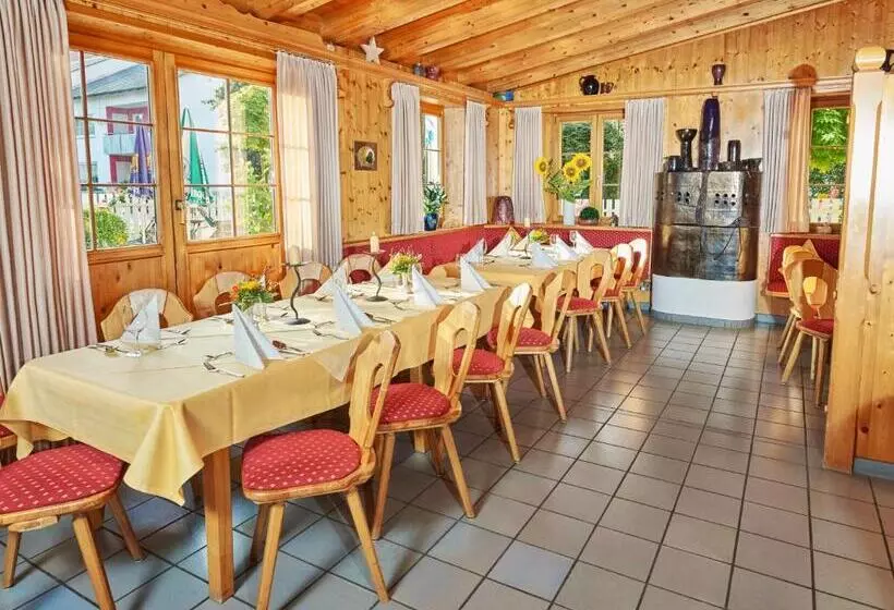 Отель Gasthof Stocker