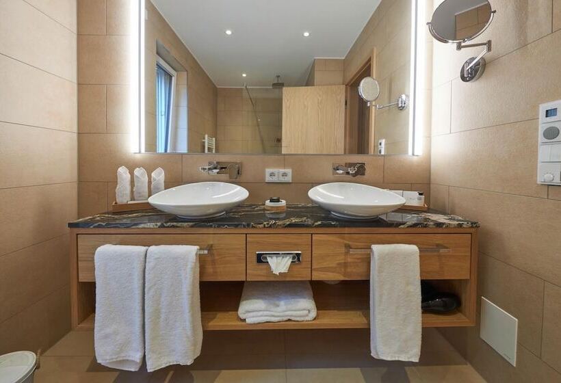 Inselhotel Vierjahreszeiten