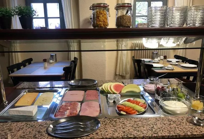 Отель Krone Post