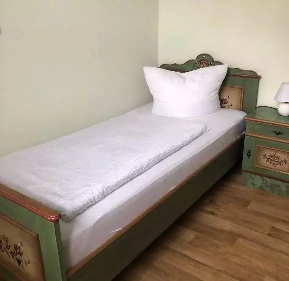 Отель Krone Post