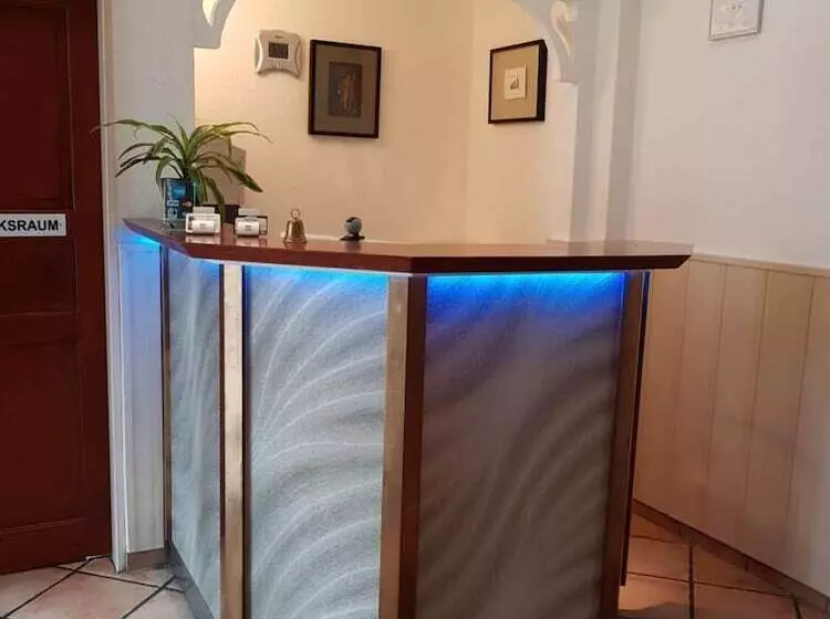 בית מלון כפרי Post