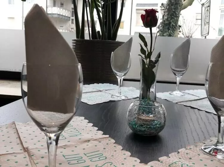 בית מלון כפרי Post