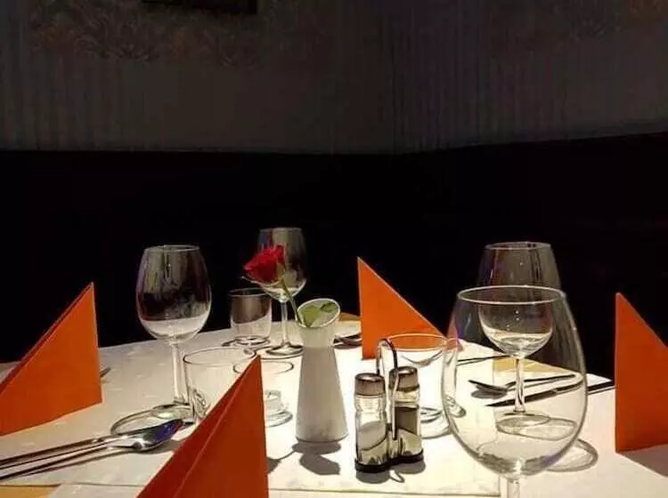 בית מלון כפרי Post