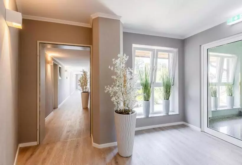 هتل Restaurant Bismarckturm