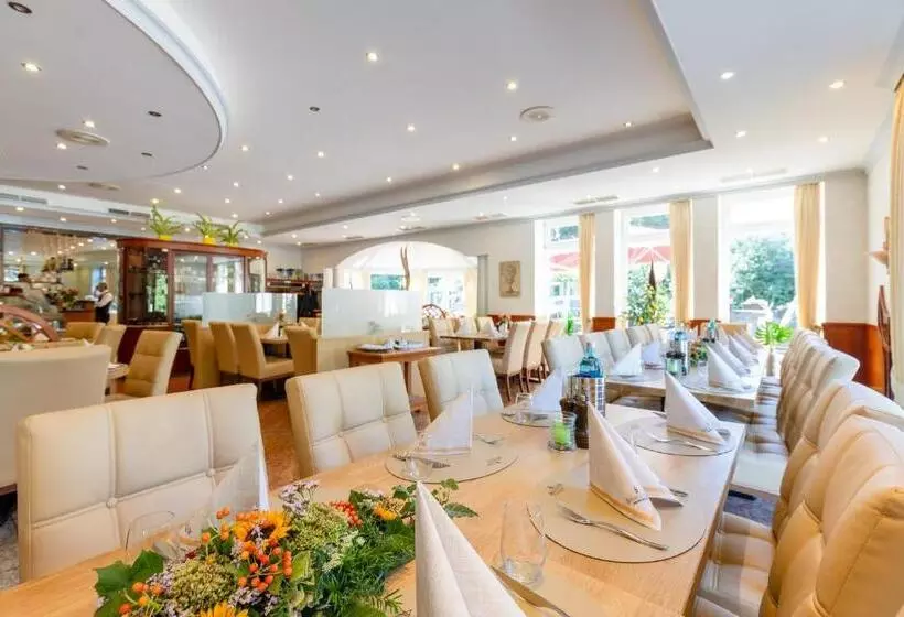 هتل Restaurant Bismarckturm