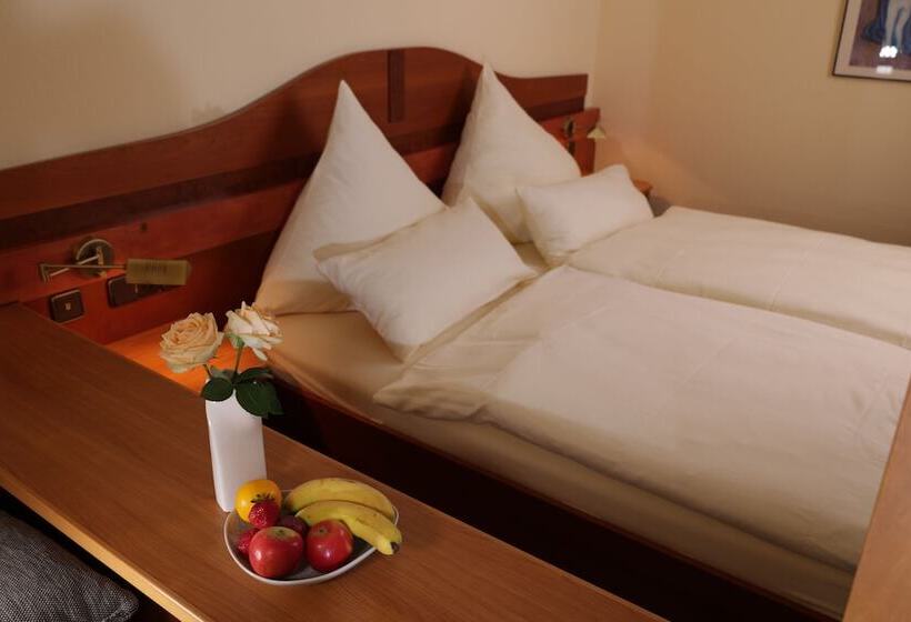 Отель Restaurant Fischer