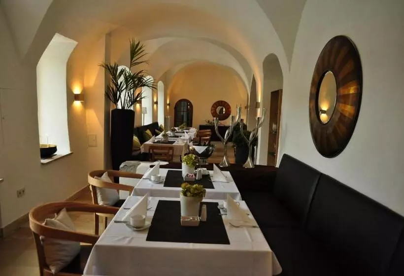 Отель Schloß Ort