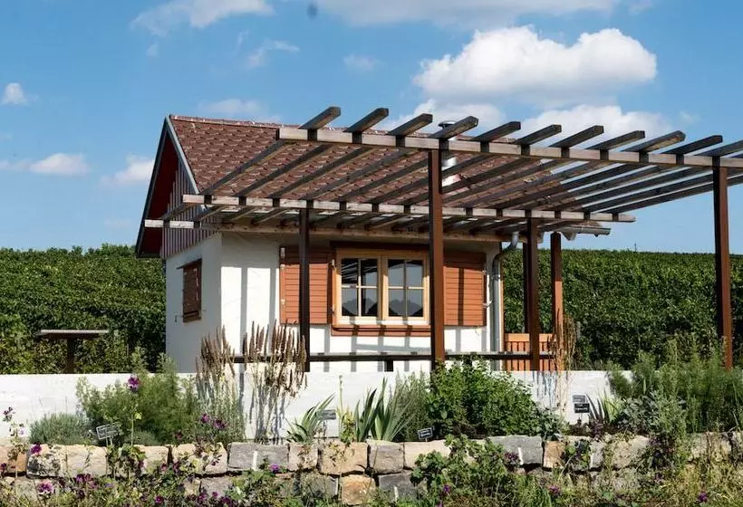 Hotel Wo Der Hahn Kräht