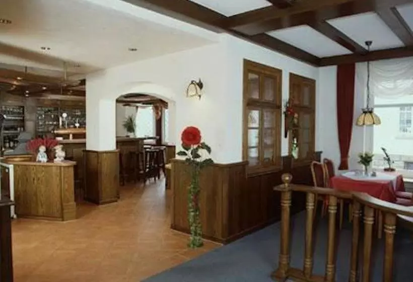 فندق Zum Alten Brauhaus