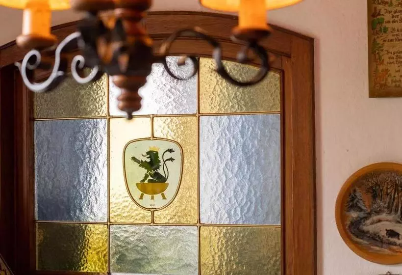 ホテル Zum Rosenbachschen Löwen