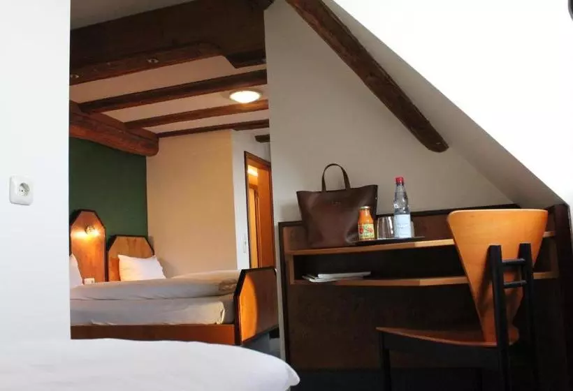 Отель Zur Waldbrücke