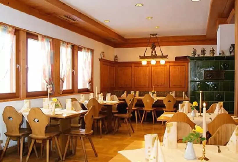 Пансион Berghotel Und Restaurant Kräuter Chalet