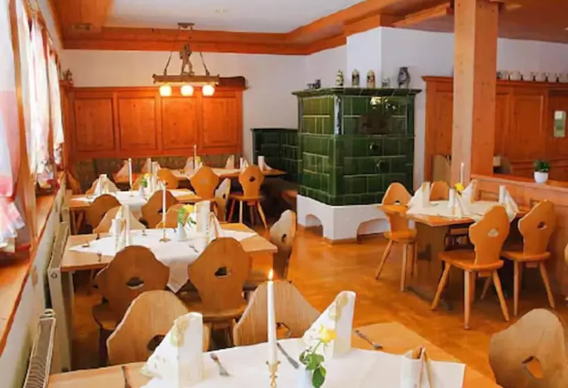 Пансион Berghotel Und Restaurant Kräuter Chalet