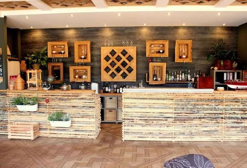 Пансион Berghotel Und Restaurant Kräuter Chalet