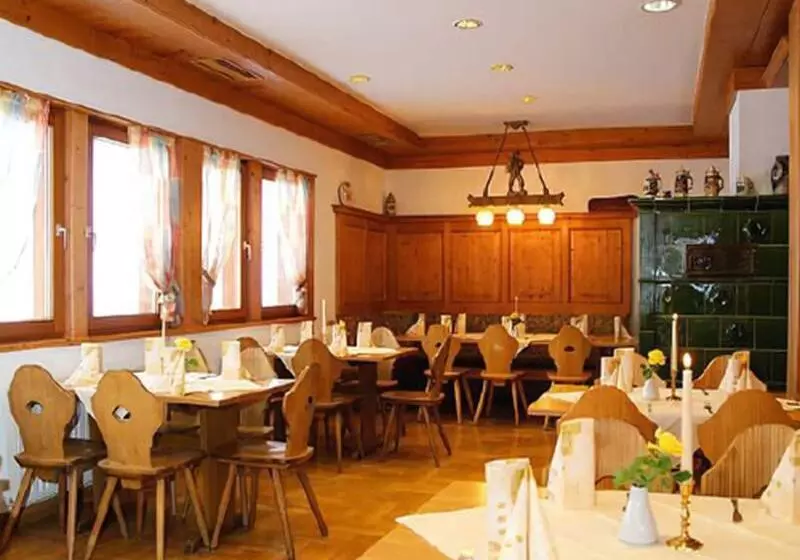 ペンション Berghotel Und Restaurant Kräuter Chalet