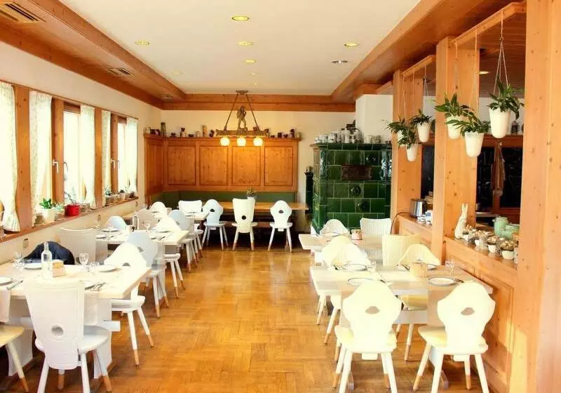 ペンション Berghotel Und Restaurant Kräuter Chalet