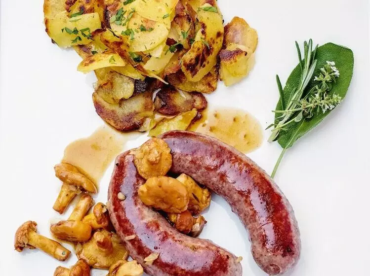 Пансион Weinhotel / Gasthaus Zur Sonne