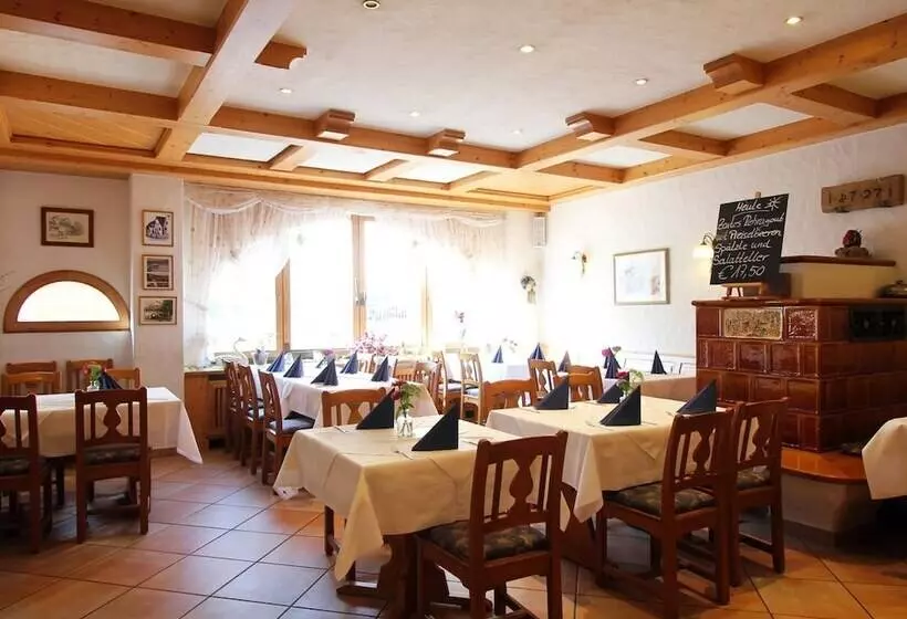 Пансион Weinhotel / Gasthaus Zur Sonne