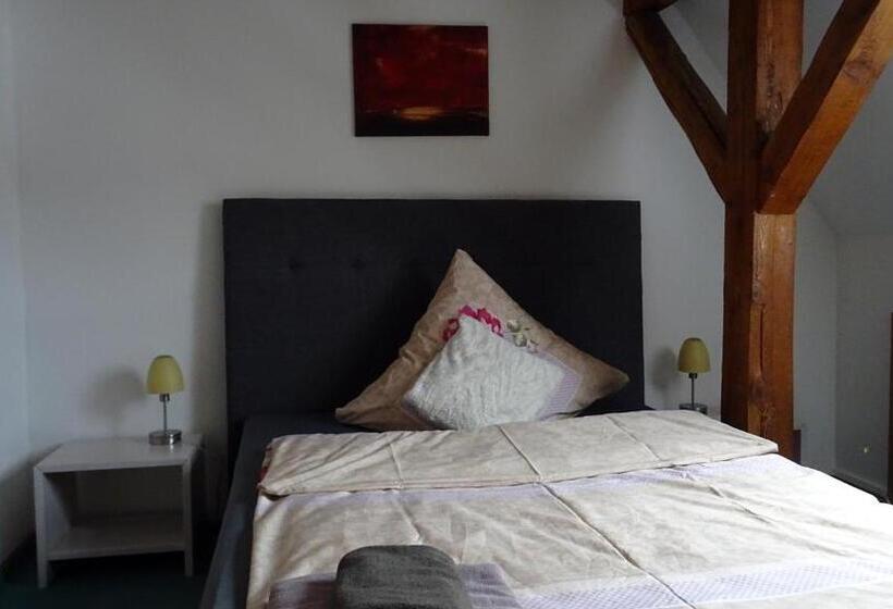 Alb Hotel Schalksburg