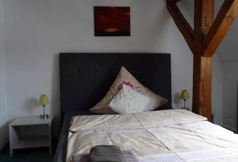 Alb Hotel Schalksburg