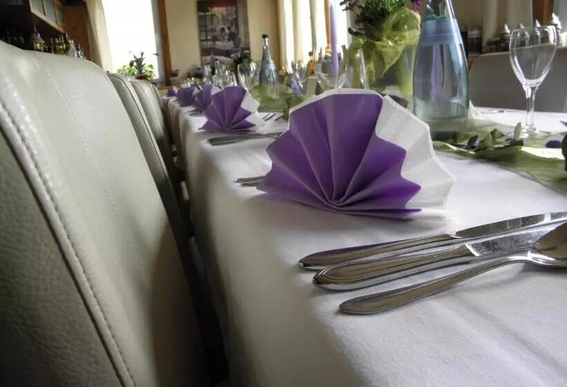 Alb Hotel Schalksburg