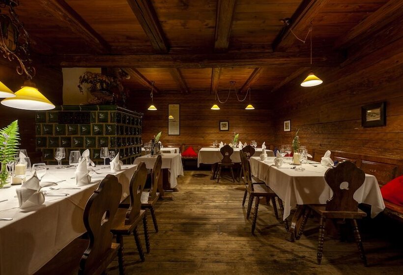 Hotel Alter Wirt Gmbh In Grünwald