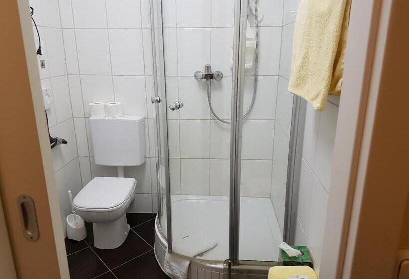 ホテル Am Kuhbogen