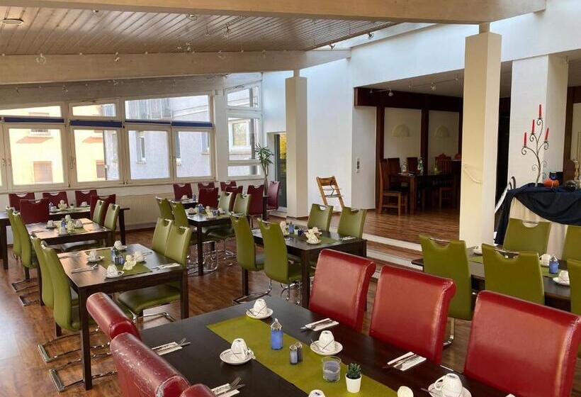 ホテル Bitzer Backnang