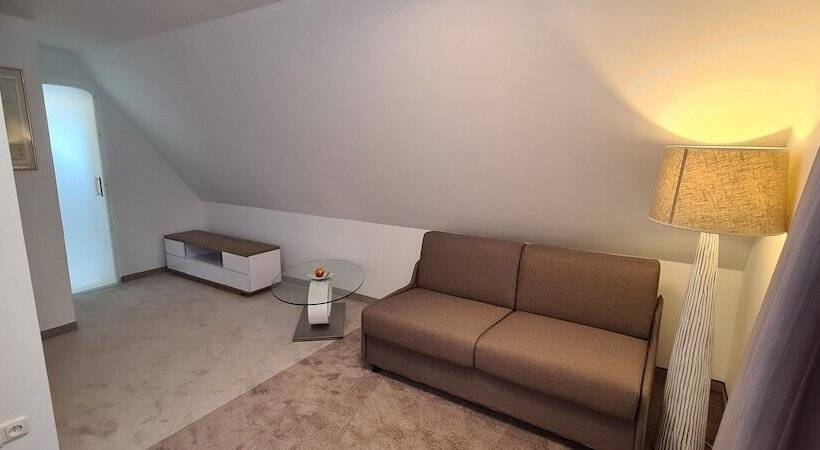 فندق Garni Am Ellinger Tor