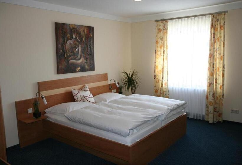 Hotel Schlosswirt Etting