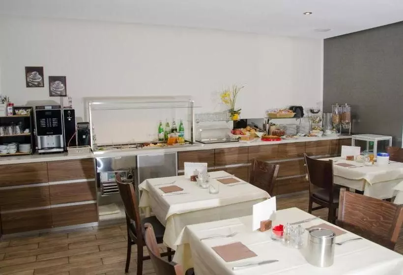 בית מלון כפרי Restaurant Taormina