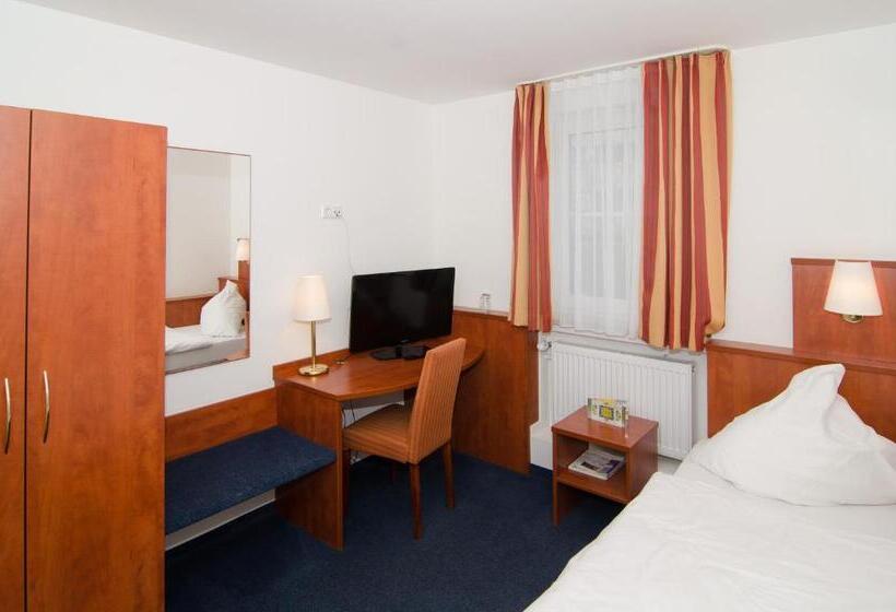 Отель Restaurant Taormina