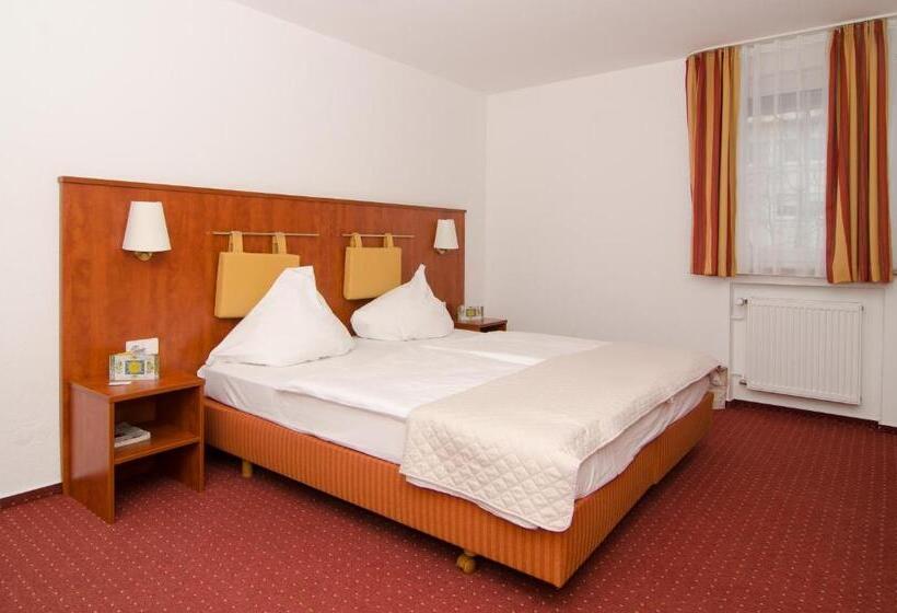 Отель Restaurant Taormina